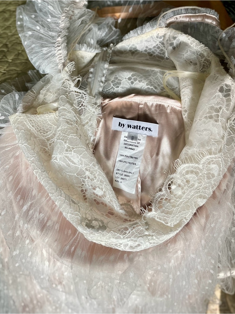 Watters Tiered Lace & Swiss Dot Wedding Dress, Custom Tulle Flutter Sleeves, 8 - Picture 10 of 15
